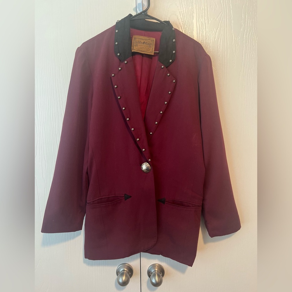 Marroon vintage blazer.